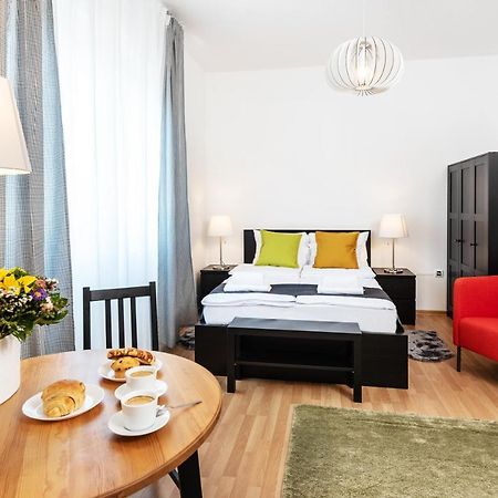 Studio Apartment Financial Park Belgrád Kültér fotó