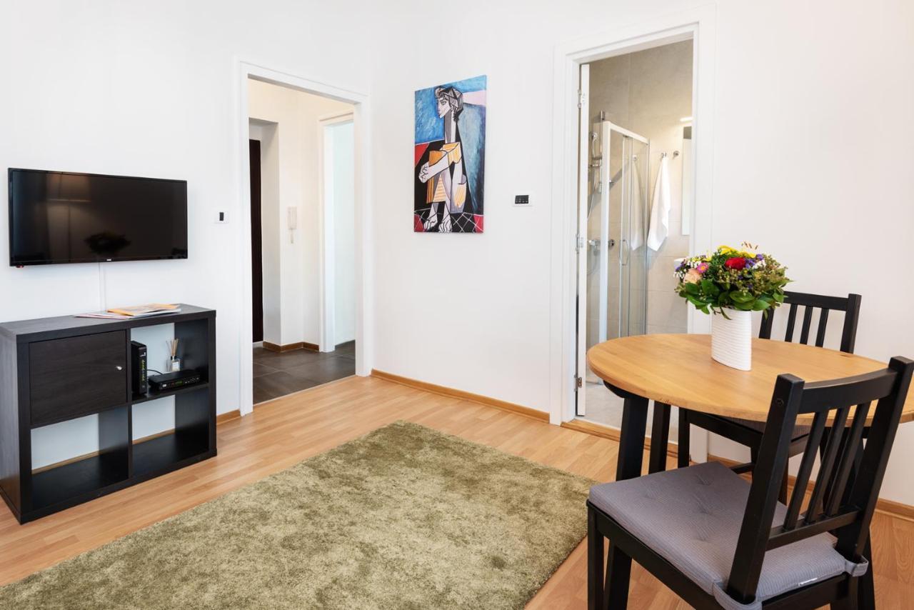 Studio Apartment Financial Park Belgrád Kültér fotó